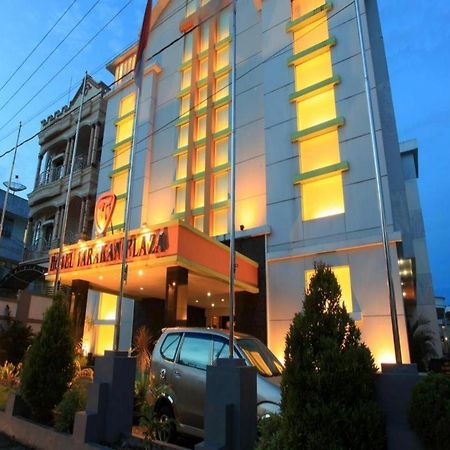 Hotel Tarakan Plaza Kültér fotó