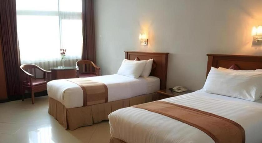 Hotel Tarakan Plaza Kültér fotó