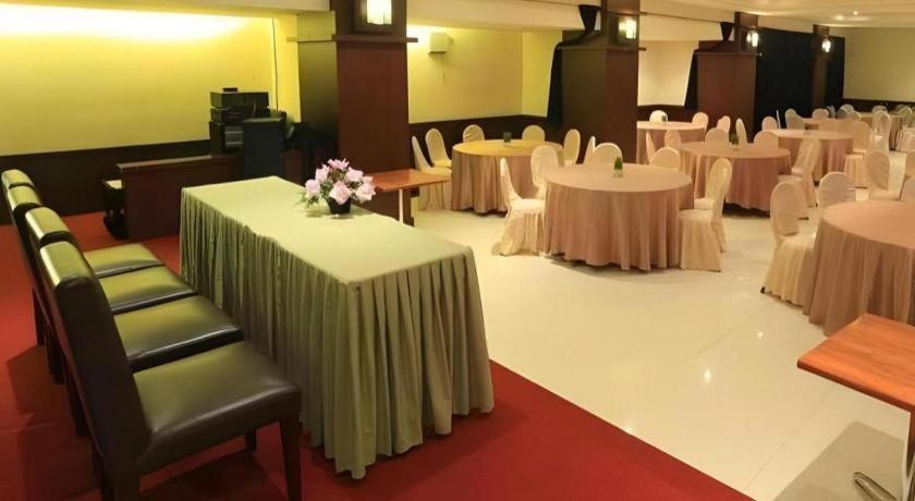 Hotel Tarakan Plaza Kültér fotó