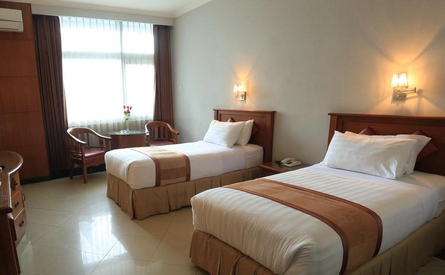 Hotel Tarakan Plaza Kültér fotó