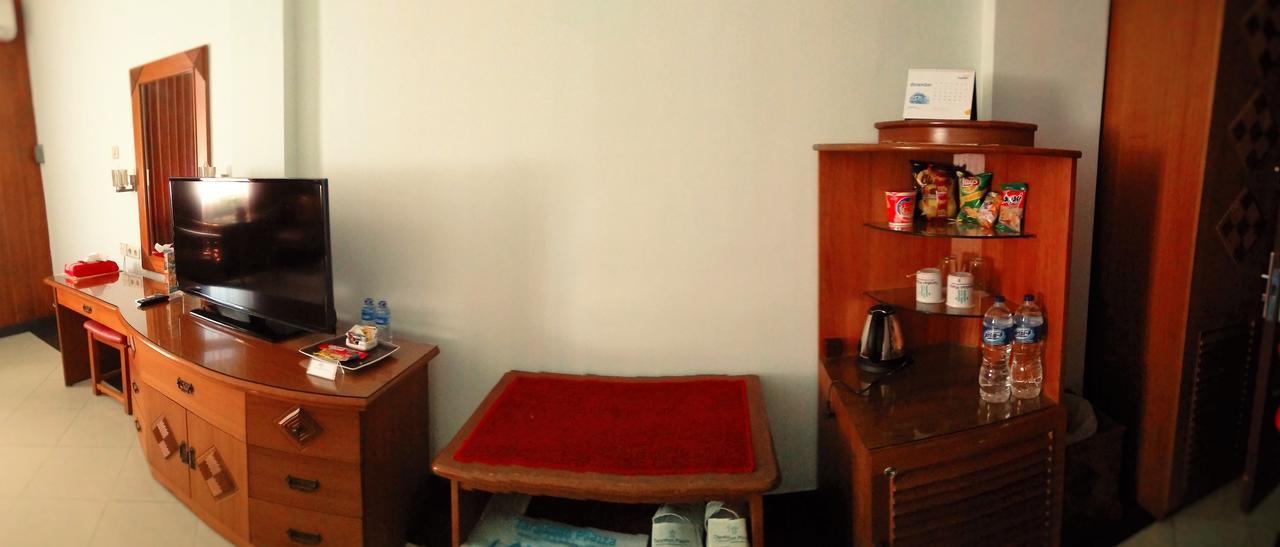 Hotel Tarakan Plaza Kültér fotó