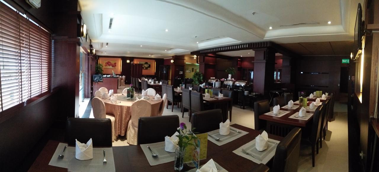 Hotel Tarakan Plaza Kültér fotó