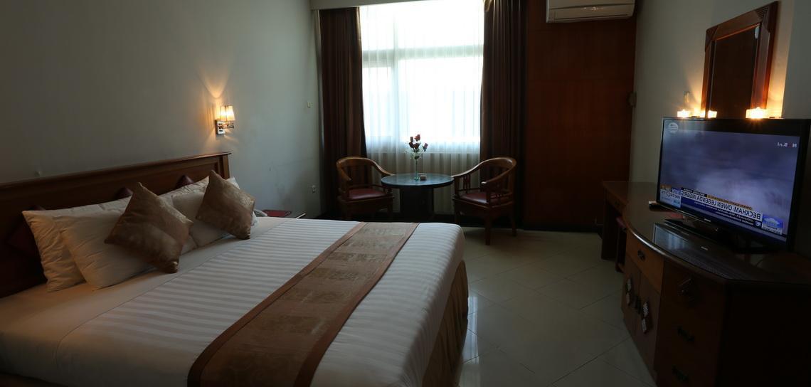 Hotel Tarakan Plaza Kültér fotó