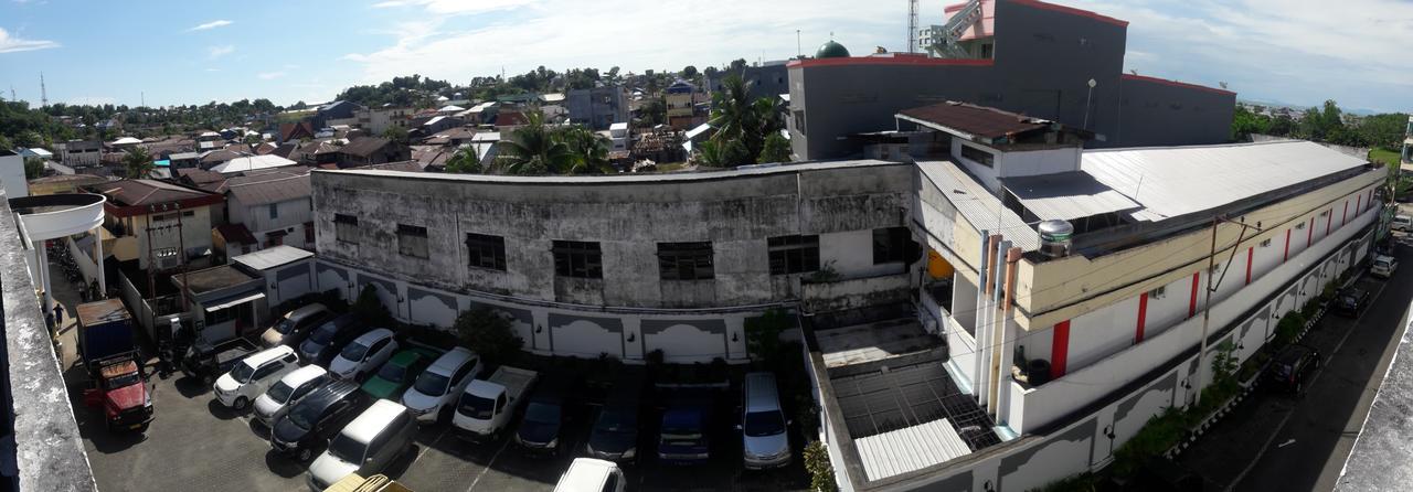 Hotel Tarakan Plaza Kültér fotó