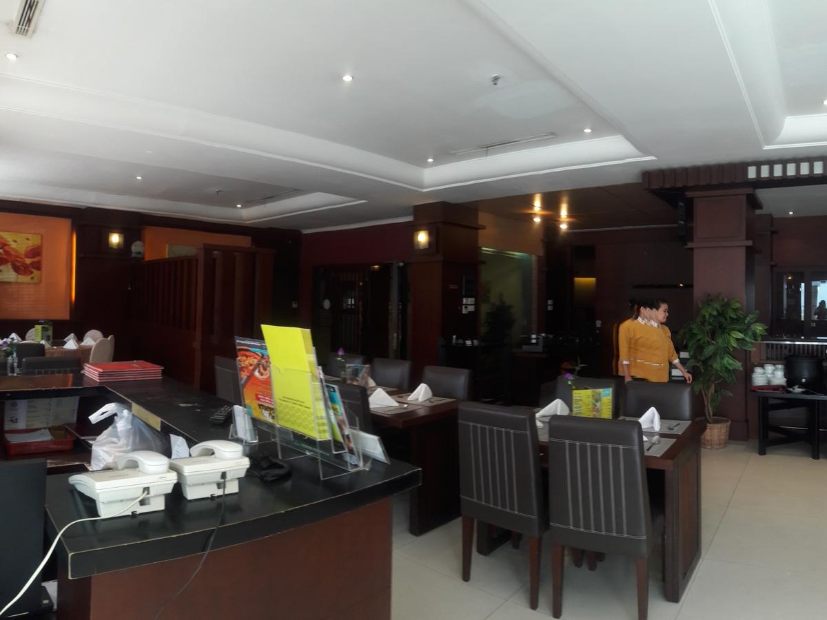 Hotel Tarakan Plaza Kültér fotó