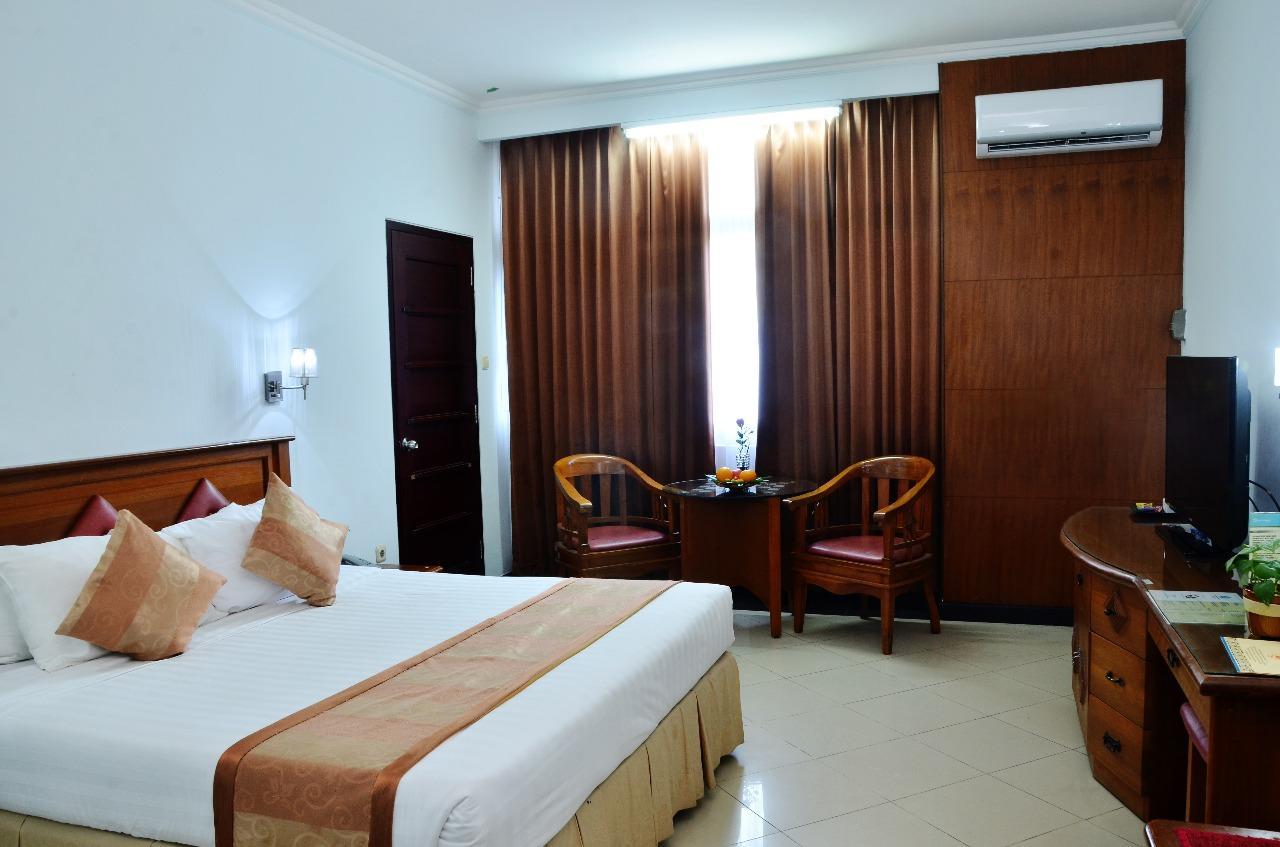 Hotel Tarakan Plaza Kültér fotó
